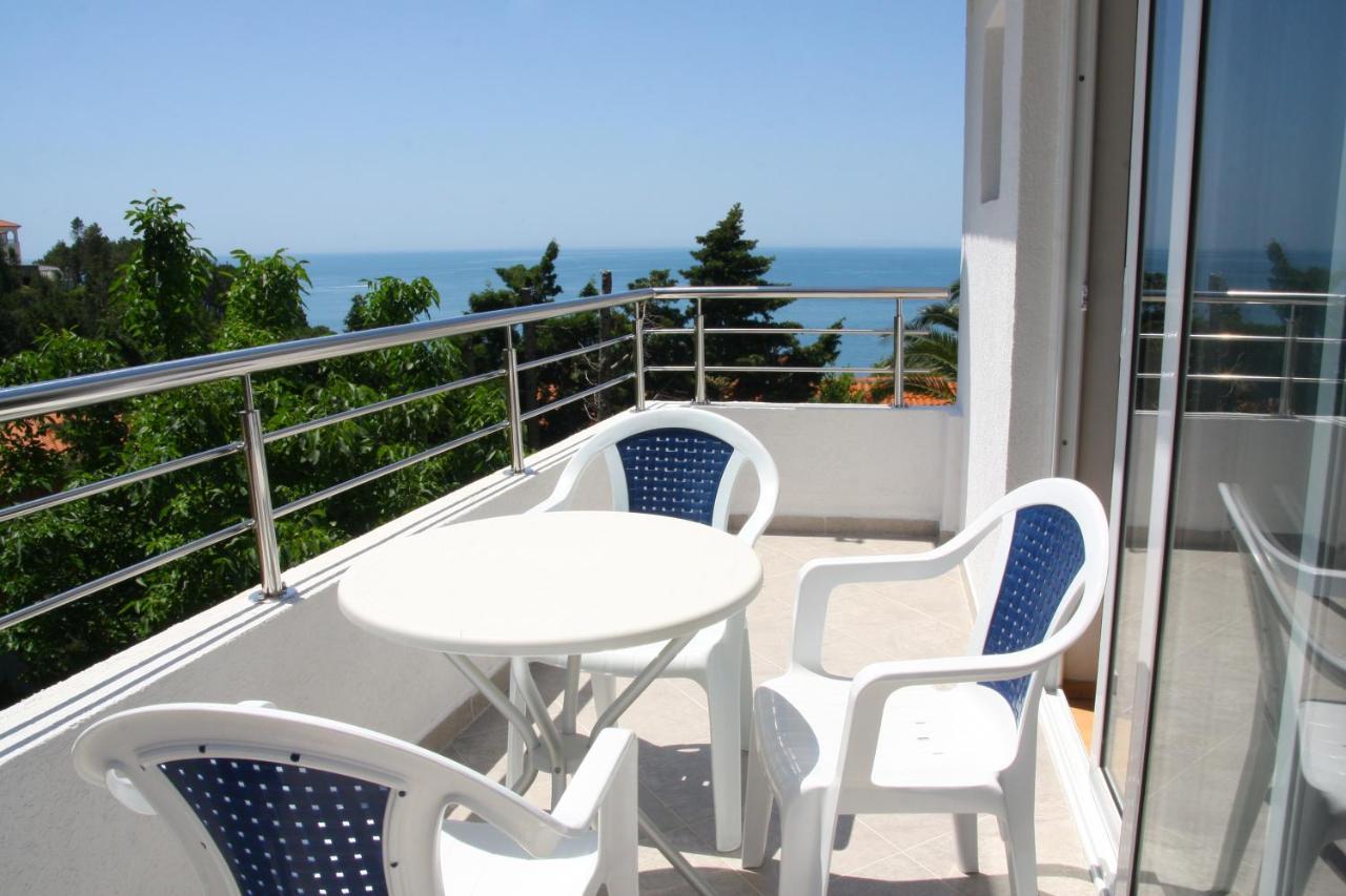 Apartments Antonela Ilha Ilha Sveti Stefan Quarto foto